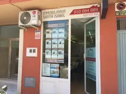 Inmobiliaria santa Isabel Almería